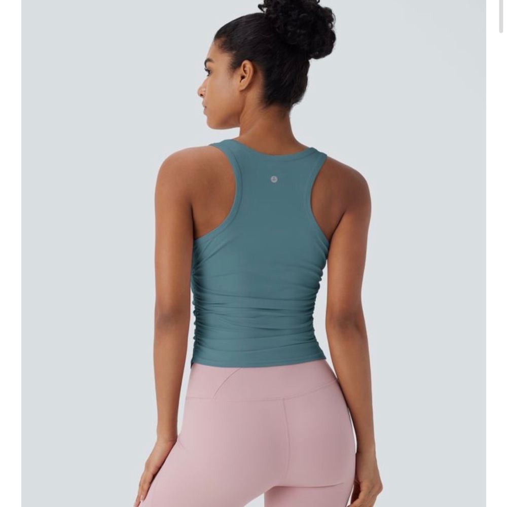 HALARA Round Neck Racerback Ruched Yoga Tank Top - Picture 2 of 7